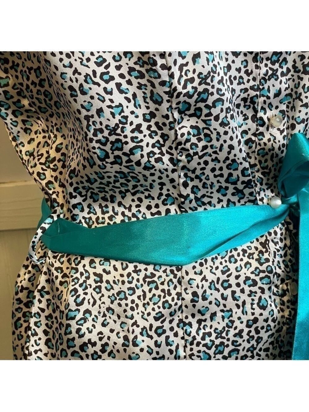 Heart Soul Y2K Leopard Print Puff Sleeve Satin Tie Blouse Size Large - Picture 12 of 14